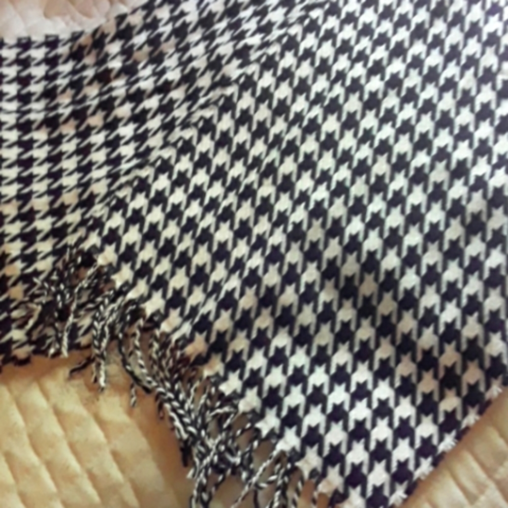 Manhattan hat company scarf